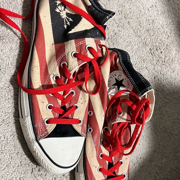 Converse Chuck Taylor Size 12 High Top American Spirit - Picture 2 of 4